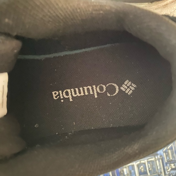 Trail shoes. Size 6. Black and white - Picture 2 of 6